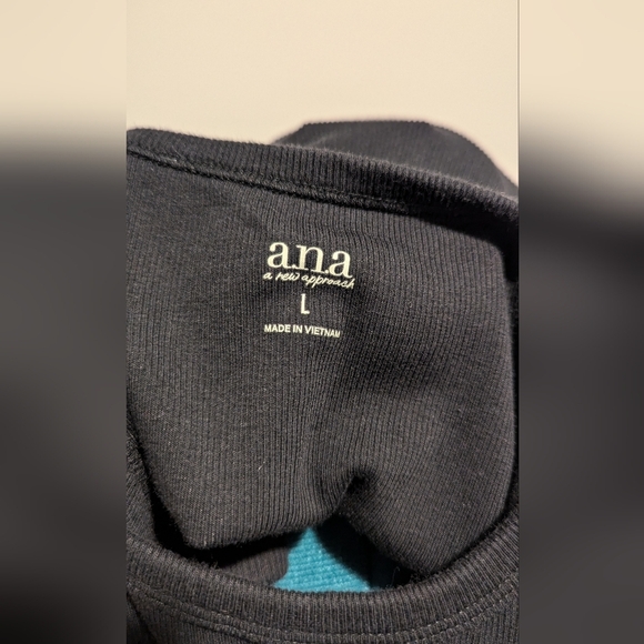 a.n.a Womens Ribbed Tank Medium Large Black Soft Stretchy Crew Neck Sleeveless - Picture 3 of 4